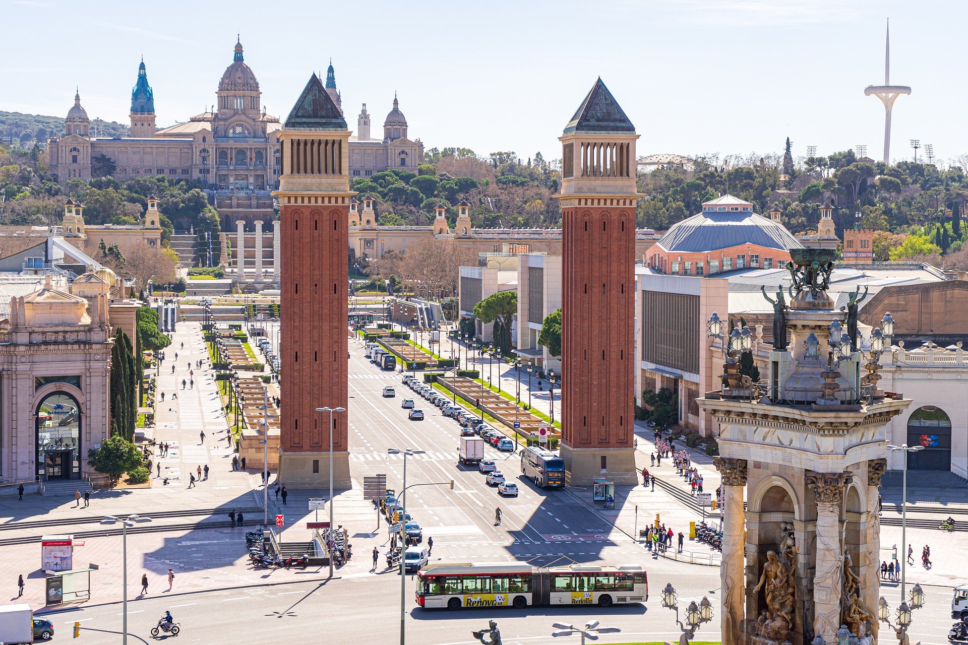 Barcelona implanta un asistente virtual para mejorar la accesibilidad de los autobuses