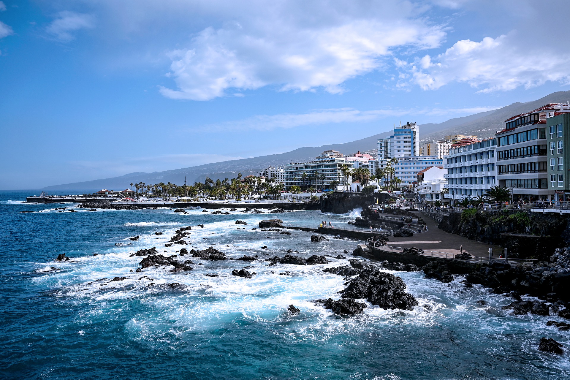 Puerto de la Cruz renueva su distintivo como Destino Turístico Inteligente adherido