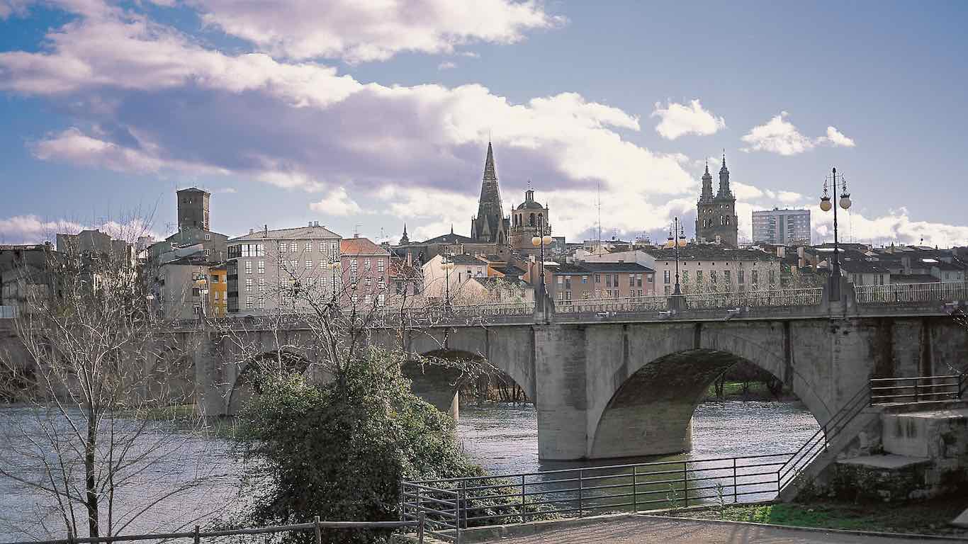 LOGROÑO RENUEVA SU DISTINTIVO COMO DESTINO TURÍSTICO INTELIGENTE ADHERIDO