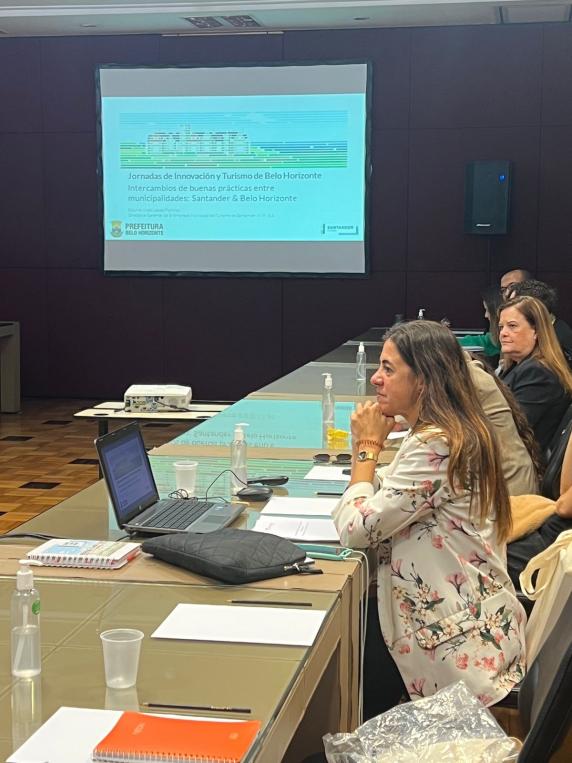 Santander presenta su modelo de Destino Turístico Inteligente en Brasil