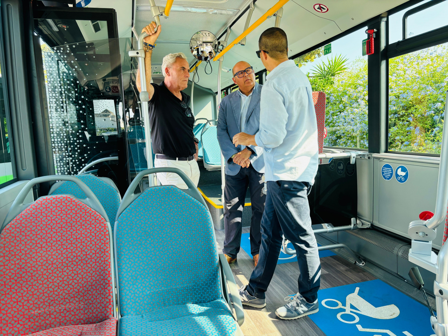 Vélez-Málaga apuesta por la movilidad sostenible con la renovación total de su flota urbana de autobuses híbridos