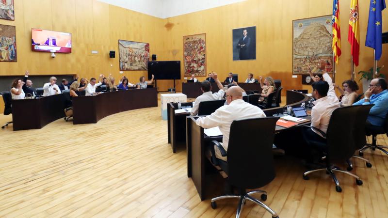 El pleno ratifica la adhesión de Benidorm a un pacto europeo de ciudades verdes que refuerza su apuesta por la sostenibilidad