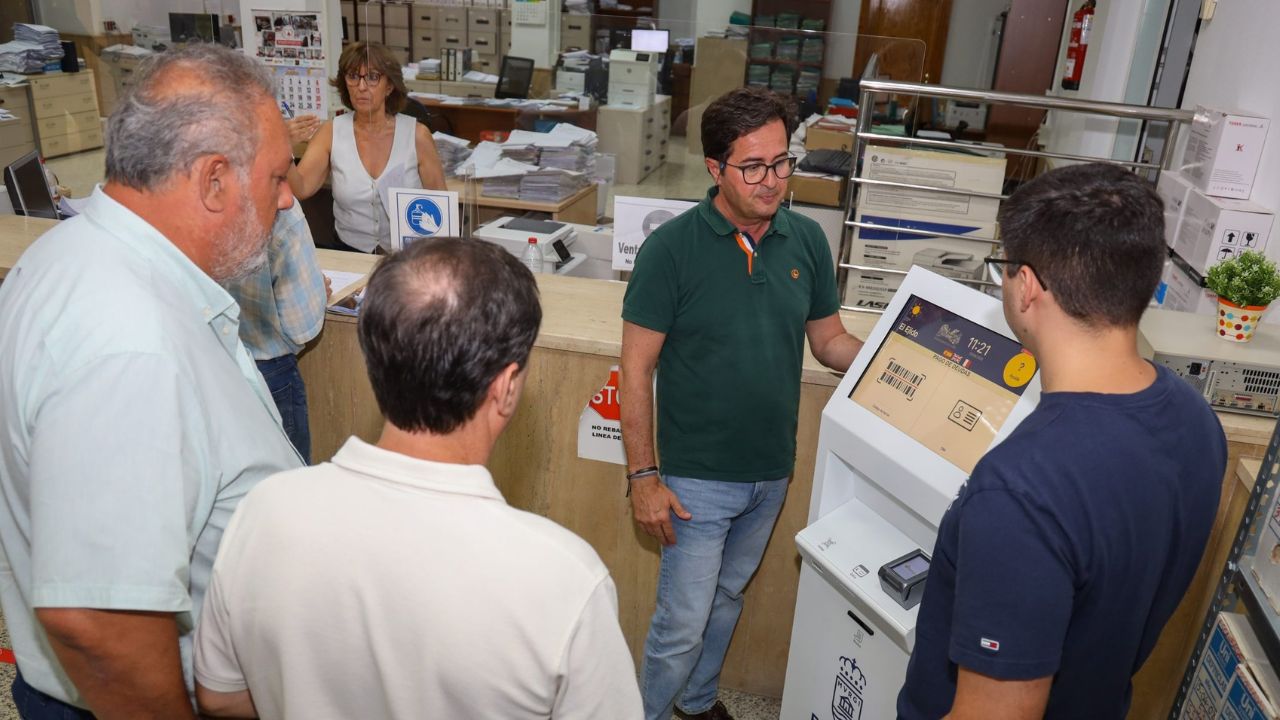 El Ayuntamiento de El Ejido pone en marcha un novedoso sistema de pago autoservicio sencillo, rápido y seguro