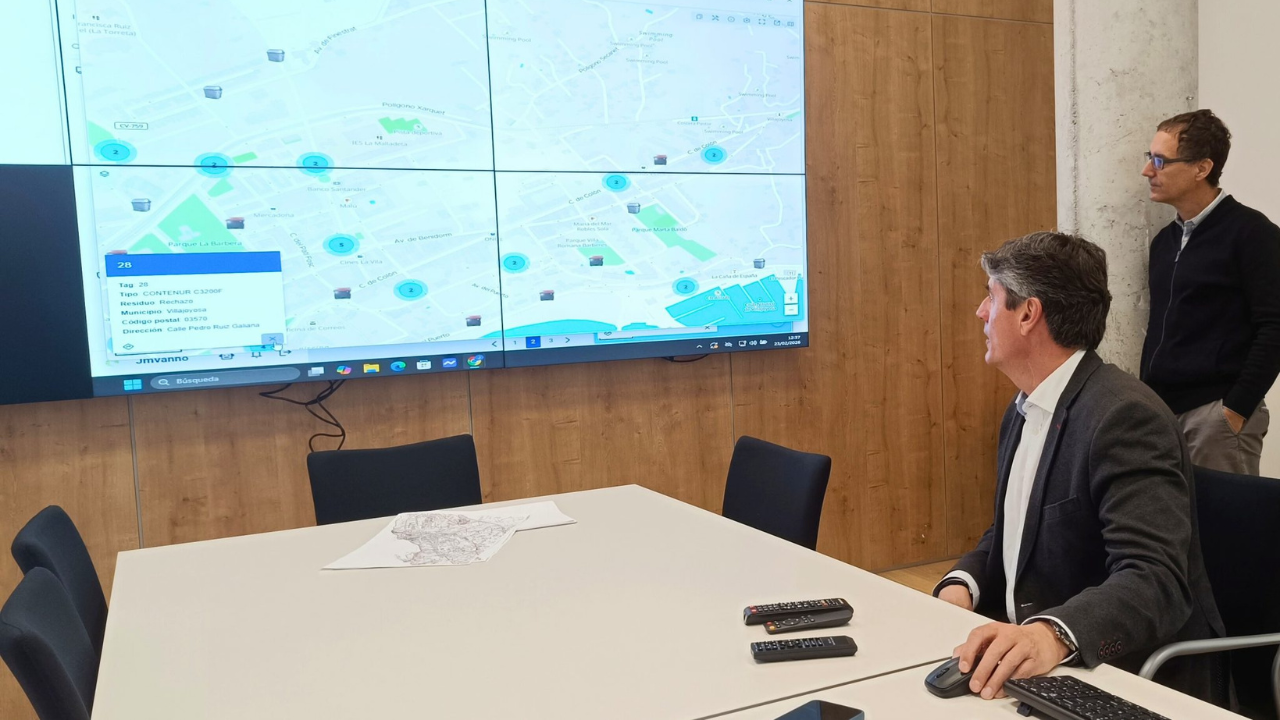 Villajoyosa implanta sensores inteligentes en los contenedores para optimizar la recogida de residuos en zonas turísticas