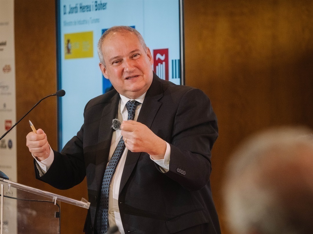 Jordi Hereu anuncia ayudas por valor de 15 millones de euros para impulsar la eficiencia energética en el sector turístico