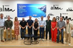 Almería pone en valor el turismo deportivo azul como eje de desarrollo económico y territorial