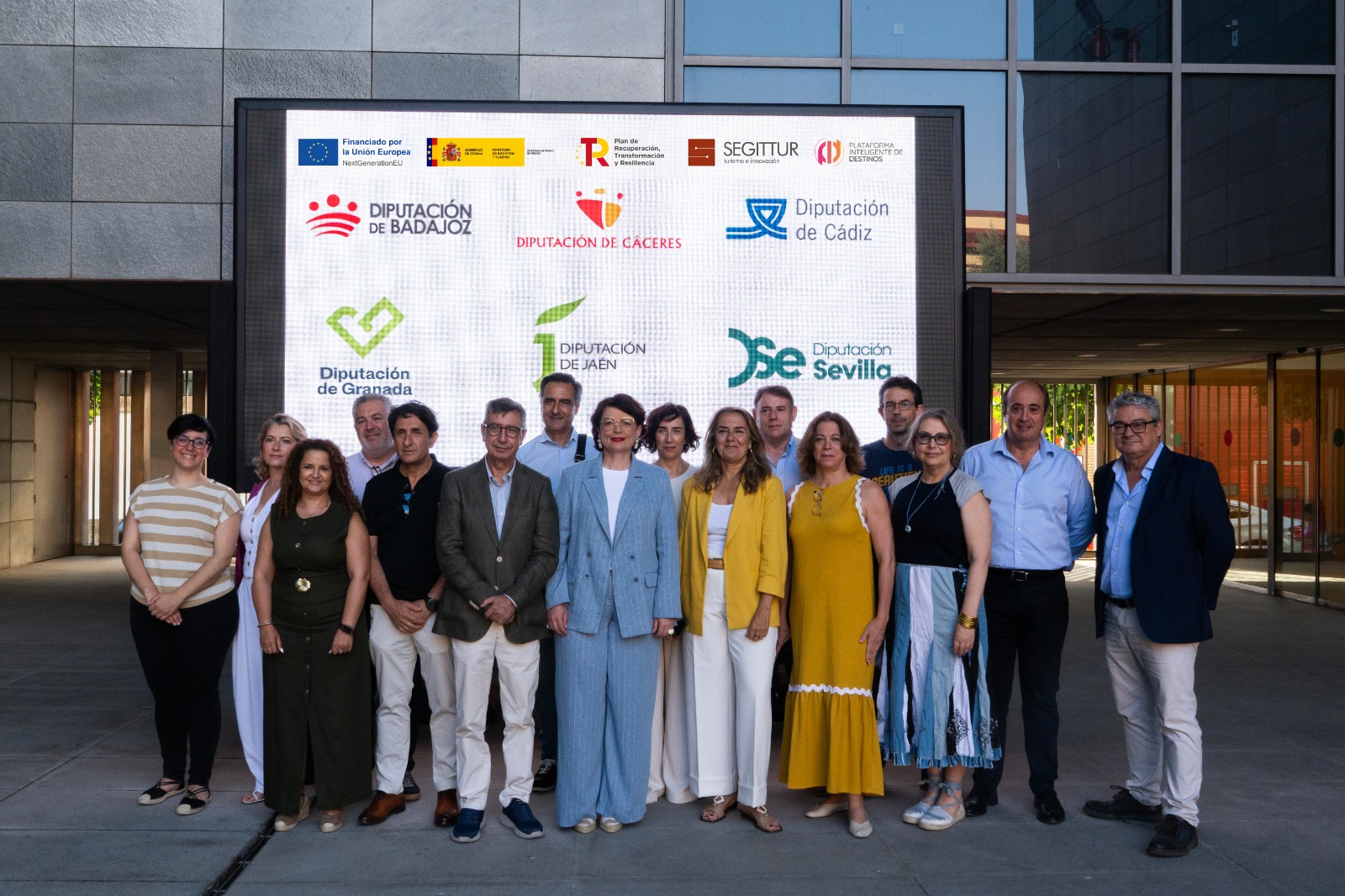 Sevilla acoge una reunión estratégica de seis diputaciones para crear sinergias y avanzar en la implantación de la Plataforma Inteligente de Destinos Turísticos